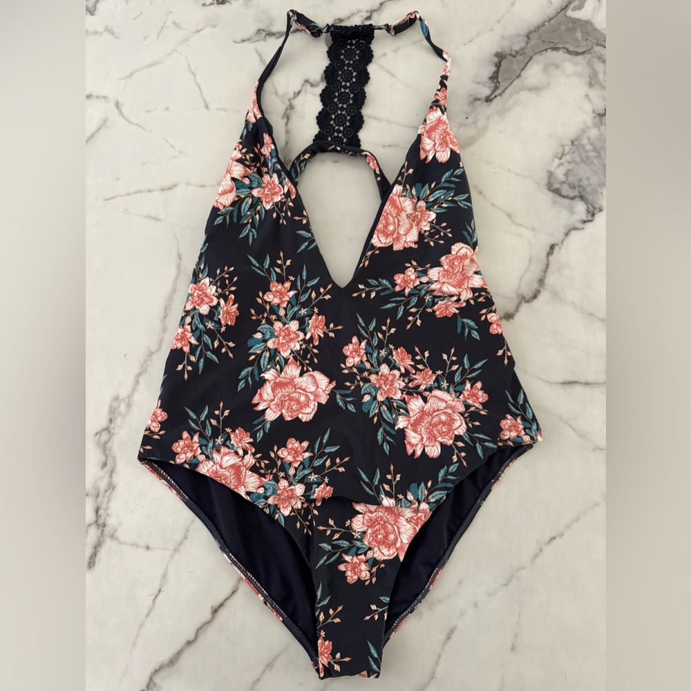 Women’s Billabong Swimsuit